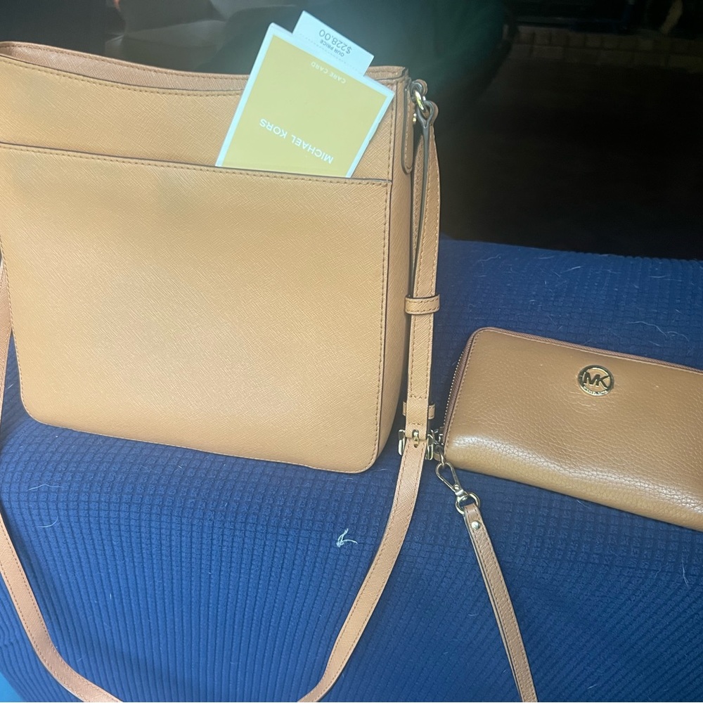 Micheal Kors Wallet